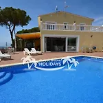 Costa Brava Holidays Villa Yuca, Sea Views, Pool