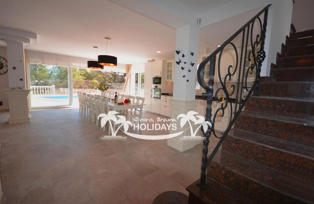 Costa Brava Holidays Yuca, Sea Views, Pool Villa *