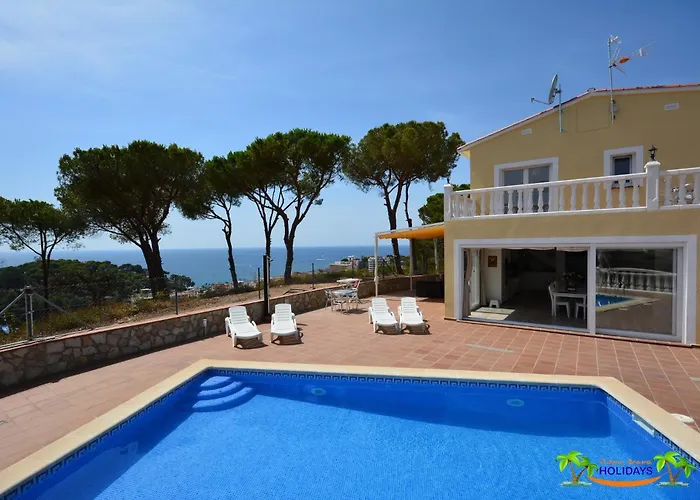 Costa Brava Holidays Villa Yuca, Sea Views, Pool