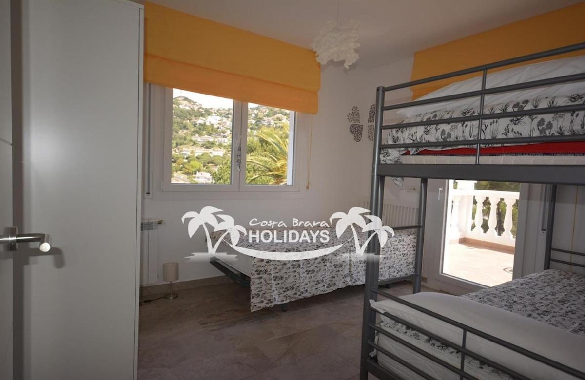 Costa Brava Holidays Yuca, Sea Views, Pool Villa
